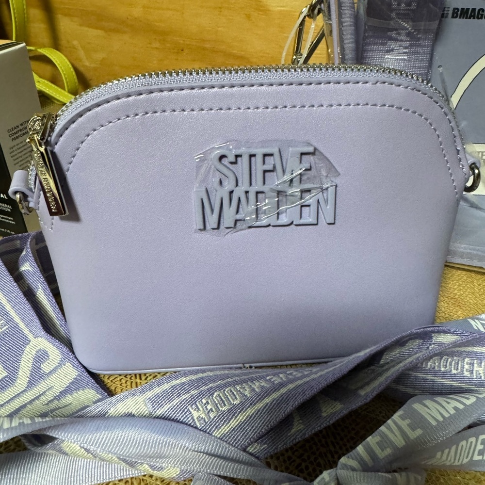 Steve Madden Clear Lavender Purple 4 piece Handbag/tote set. New with tags - Picture 2 of 5